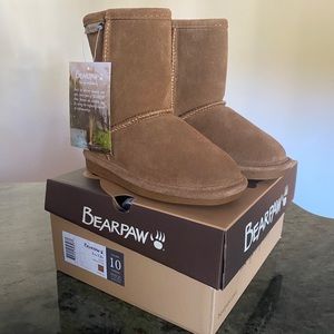 Brand new bearpaw toddler boots